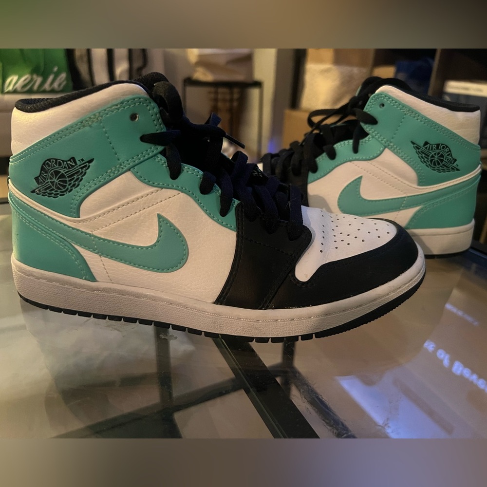 Jordan Mids
